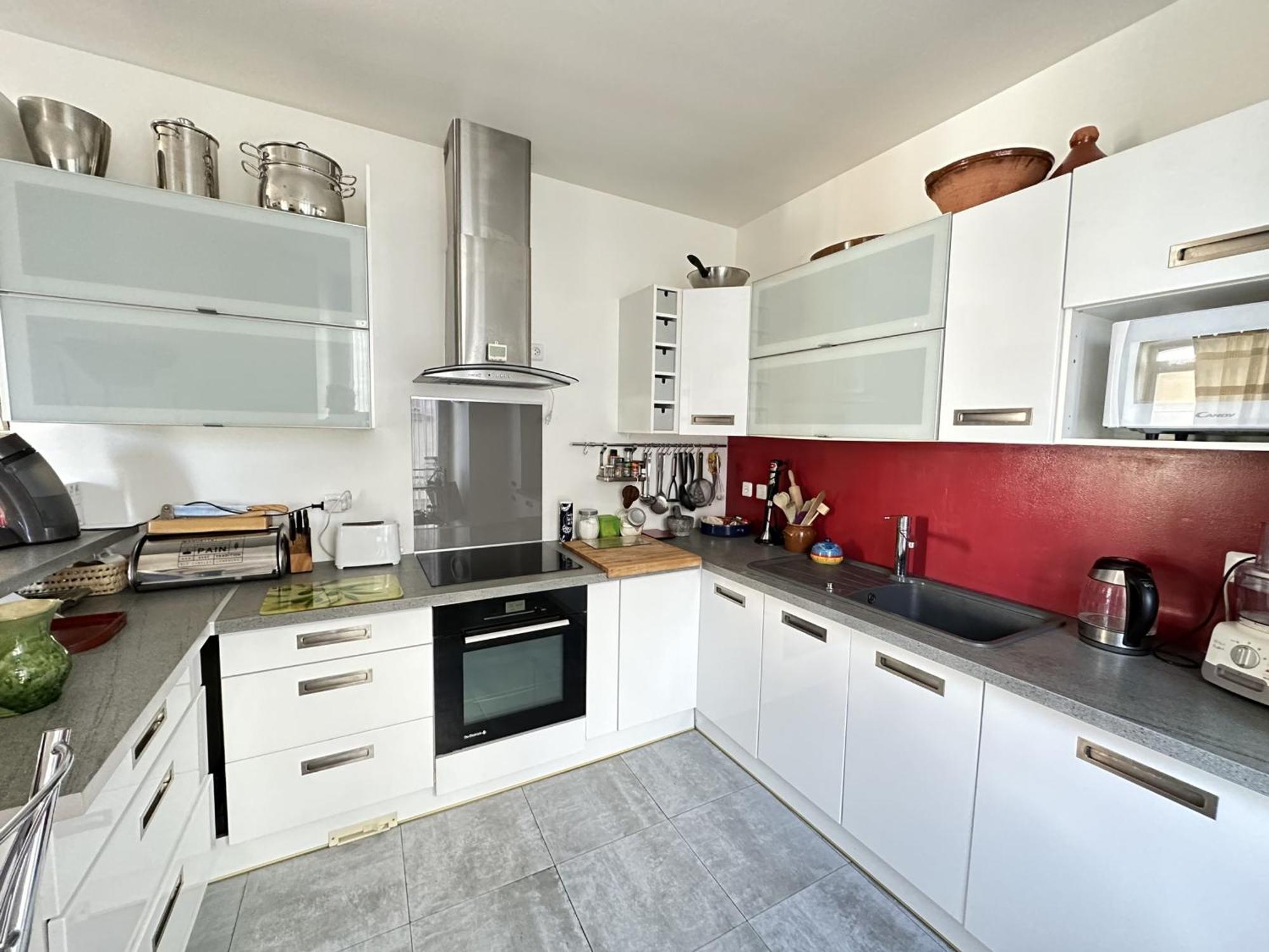 Grand T3 Bis Chaleureux Avec Terrasse, Ascenseur Et Parking Gratuit, A Deux Pas De La Place Castellane - Fr-1-309-151 Пор-Вандр Экстерьер фото