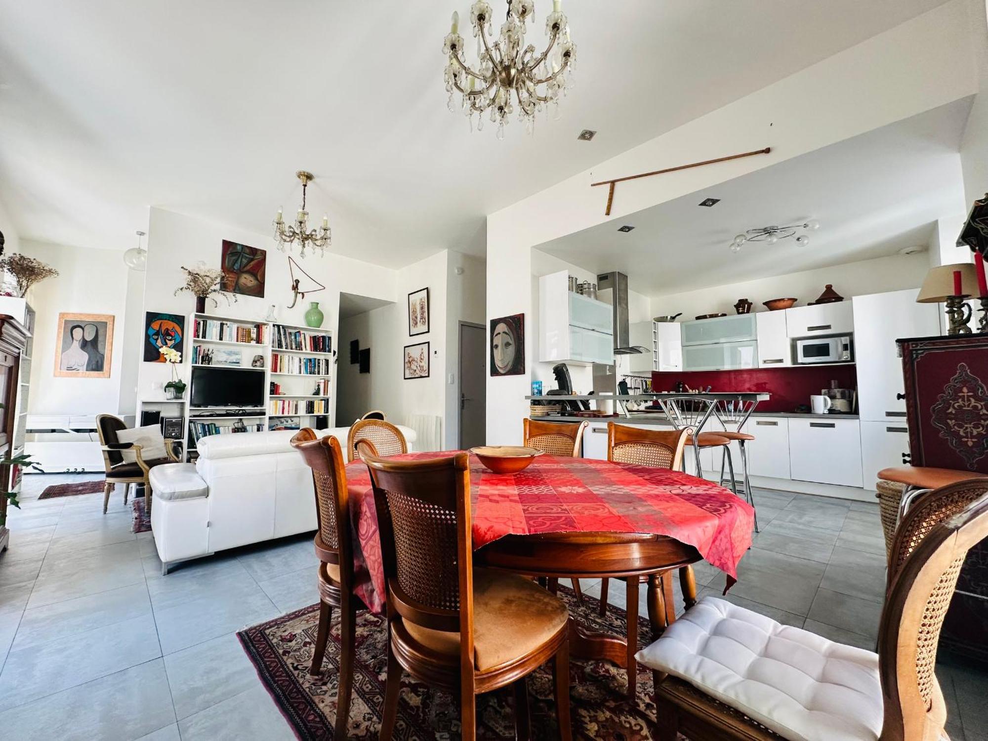 Grand T3 Bis Chaleureux Avec Terrasse, Ascenseur Et Parking Gratuit, A Deux Pas De La Place Castellane - Fr-1-309-151 Пор-Вандр Экстерьер фото
